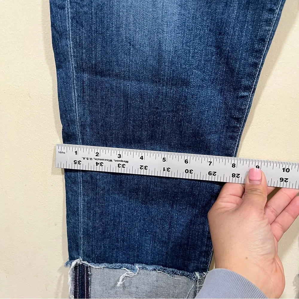 AG Adriano Goldschmied The Stevie Cuff Slim Straight distressed size 32 raw hem